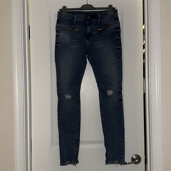 Road to Awe Women’s Blue Jeans Size 29 Worn Once Ships Same Day🥰 - Picture 2 of 10